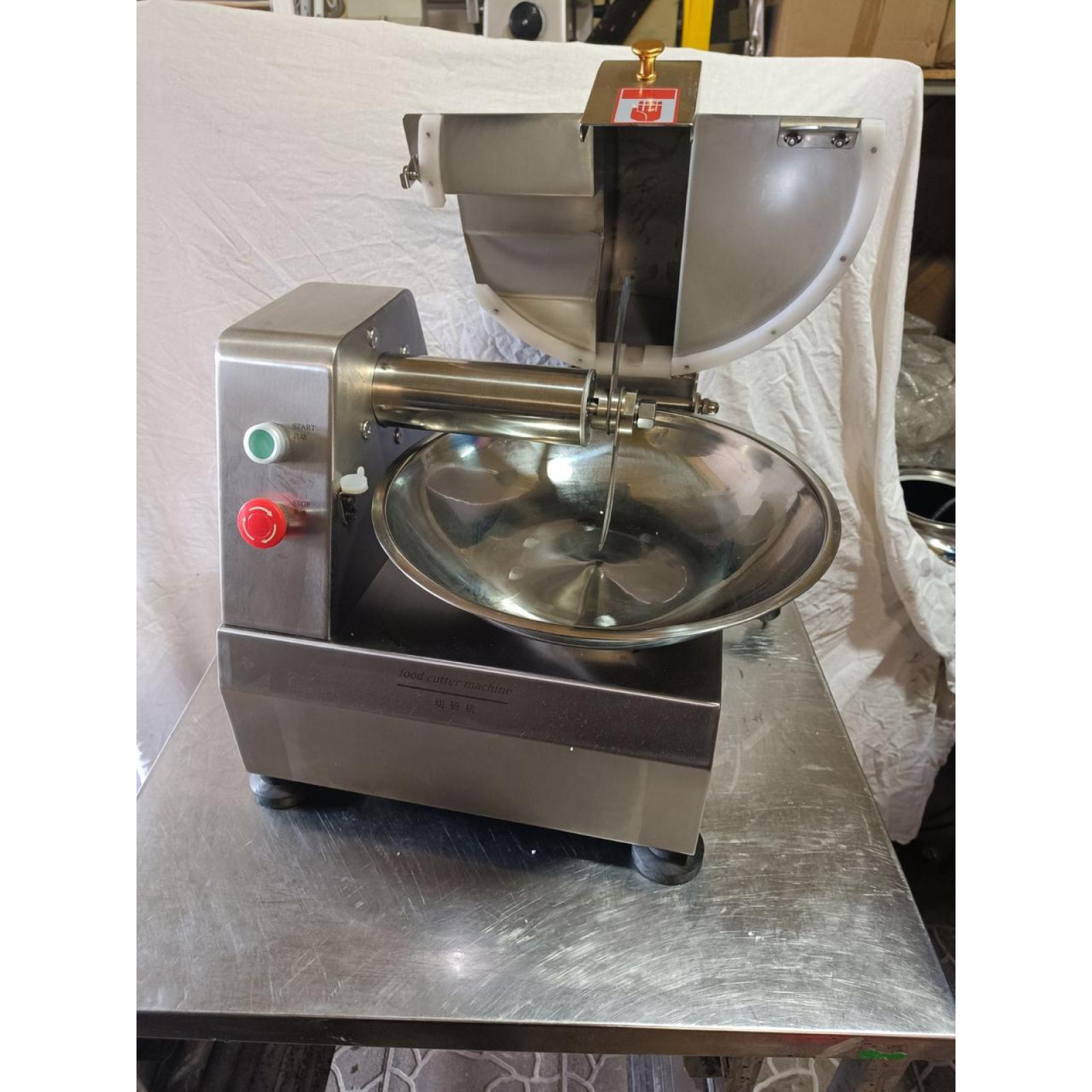 Куттер для рубання м'яса та харчових продуктів Vektor DE 300 5l