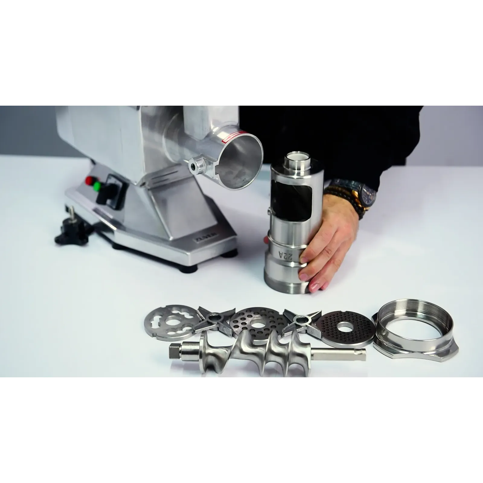 М'ясорубка професійна ZUVER 22 Grinder Unger Premium 1100W Cube Engine мотор мідний, горловина з нержавіючої сталі, реверс непостійний